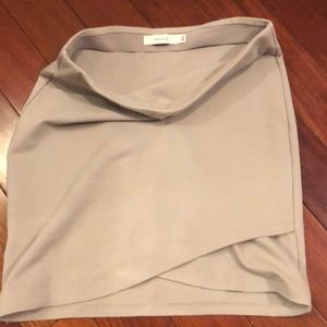 Like new Aritzia skirt